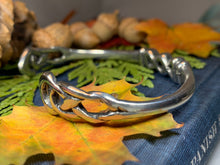 Load image into Gallery viewer, Celtic Knot Bracelet, Celtic Jewelry, Irish Bangle Bracelet, Scotland Jewelry, Ireland Jewelry, Celtic Cuff, Wife Gift, Girlfriend Gift