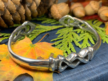 Load image into Gallery viewer, Celtic Knot Bracelet, Celtic Jewelry, Irish Bangle Bracelet, Scotland Jewelry, Ireland Jewelry, Celtic Cuff, Wife Gift, Girlfriend Gift