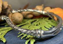 Load image into Gallery viewer, Celtic Knot Bracelet, Celtic Jewelry, Irish Bangle Bracelet, Scotland Jewelry, Ireland Jewelry, Celtic Cuff, Wife Gift, Girlfriend Gift