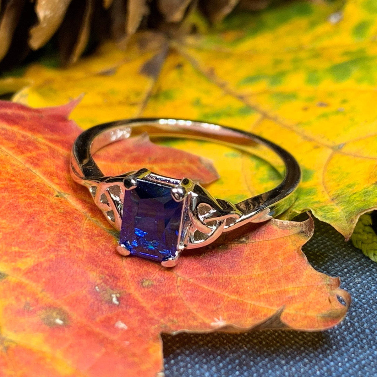 Solitaire Celtic Knot Ring — view 8