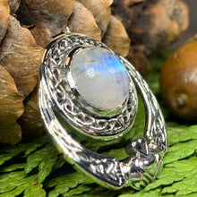 Load image into Gallery viewer, Morna Claddagh Necklace