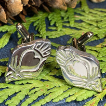 Load image into Gallery viewer, Claddagh Cuff Links, Irish Jewelry, Celtic Jewelry, Dad Gift, Groom Gift, Dad Gift, Graduation Gift, Brother Gift, Ireland Gift, Man Gift