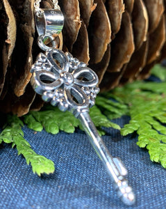 Celtic Key Necklace, Irish Jewelry, Celtic Jewelry, Ireland Gift, Key Pendant, Scotland Jewelry, Celtic Knot Jewelry, Mom Gift, Wife Gift