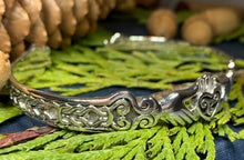 Load image into Gallery viewer, Claddagh Bracelet, Celtic Jewelry, Irish Jewelry, Ireland Gift, Bridal Jewelry, Heart Jewelry, Girlfriend Gift, Wife Gift, Anniversary Gift