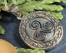 Load image into Gallery viewer, Ancient Spirit Celtic Spiral Necklace 04