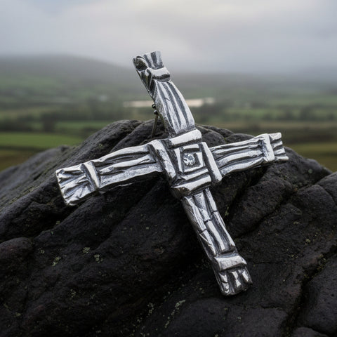 Load image into Gallery viewer, Saint Bridget's Cross Brooch, Celtic Pin, Religious Jewelry, Irish Cross Pin, Celtic Cross Gift, Sister Gift, Mom Gift, Ireland Gift