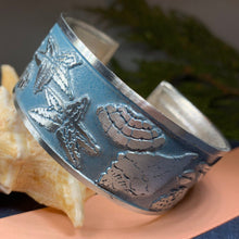 Load image into Gallery viewer, Blue Shell Bracelet, Celtic Jewelry, Bangle Bracelet, Beach Jewelry, Ocean Jewelry, Wife Gift, Girlfriend Gift, Sister Gift, Seashore Gift