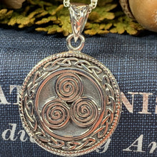 Load image into Gallery viewer, Celtic Spiral Necklace, Celtic Jewelry, Irish Jewelry, Scotland Jewelry, Norse Jewelry, Wiccan Jewelry, Pagan Jewelry, Druid Jewelry