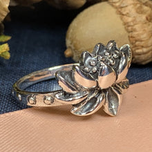 Load image into Gallery viewer, Lotus Ring, Flower Jewelry, Yoga Jewelry, Flower Ring, Boho Jewelry, Nature Ring, Sister Gift, Mom Gift, Wife Gift