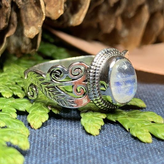 Celtic Knot Ring, Celtic Jewelry, Irish Jewelry, Amethyst Ring, Irish Ring, Irish Dance Gift, Anniversary Gift, Bridal Ring, Wiccan Gift