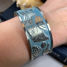 Load image into Gallery viewer, Blue Shell Bracelet, Celtic Jewelry, Bangle Bracelet, Beach Jewelry, Ocean Jewelry, Wife Gift, Girlfriend Gift, Sister Gift, Seashore Gift