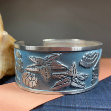 Load image into Gallery viewer, Blue Shell Bracelet, Celtic Jewelry, Bangle Bracelet, Beach Jewelry, Ocean Jewelry, Wife Gift, Girlfriend Gift, Sister Gift, Seashore Gift