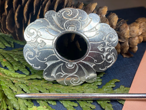 Load image into Gallery viewer, Celtic Scarf Ring, Scotland Jewelry, Irish Jewelry, Celtic Jewelry, Outlander Jewelry, Celtic Spiral Jewelry, Sister Gift, Scarf Slide