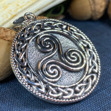 Load image into Gallery viewer, Celtic Spiral Necklace, Celtic Jewelry, Irish Jewelry, Scotland Jewelry, Norse Jewelry, Wiccan Jewelry, Pagan Jewelry, Druid Jewelry