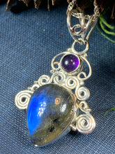 Load image into Gallery viewer, Blaise Labradorite Necklace 02
