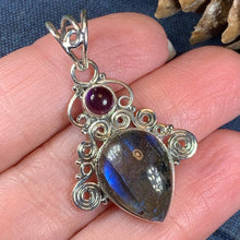 Load image into Gallery viewer, Blaise Labradorite Necklace 07
