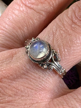 Load image into Gallery viewer, Trinity Knot Ring, Celtic Jewelry, Irish Jewelry, Celtic Knot Jewelry, Irish Ring, Irish Dance Gift, Anniversary Gift, Bridal Ring, Wiccan