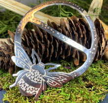 Load image into Gallery viewer, Bee Scarf Ring, Scotland Jewelry, Insect Jewelry, Nature Jewelry, Celtic Jewelry, Mom Gift, Wife Gift, Sister Gift, Friendship Gift