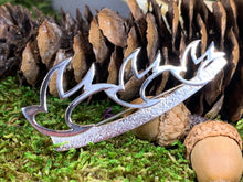 Load image into Gallery viewer, Iona Doves Brooch, Celtic Jewelry, Scotland Jewelry, Scarf Pin, Mom Gift, Anniversary Gift, Religious Jewelry, Nature Pin, Bird Pin