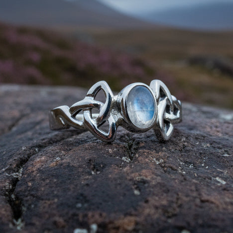 Trinity Knot Ring, Celtic Jewelry, Irish Jewelry, Celtic Knot Jewelry, Ireland Ring, Irish Dance Gift, Anniversary Gift, Scotland Jewelry