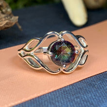 Load image into Gallery viewer, Azora Trinity Knot Ring 08