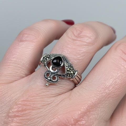 Load image into Gallery viewer, Claddagh Ring, Celtic Jewelry, Irish Jewelry, Celtic Knot Jewelry, Onyx Irish Ring, Irish Dance Gift, Anniversary Gift, Luckenbooth Ring