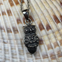 Load image into Gallery viewer, Owl Necklace, Bird Pendant, Nature Jewelry, Forest Jewelry, Pagan Jewelry, Mystical Jewelry, Gift for Her, Mom Gift, Wiccan Jewelry
