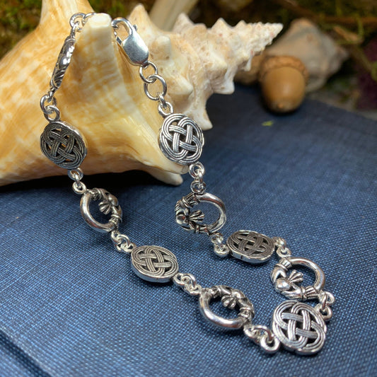 Claddagh Celtic Knot Bracelet, Love Knot Jewelry, Celtic Jewelry, Irish Jewelry, Silver Ireland Gift, Wife Gift, Girlfriend Gift, Mom Gift