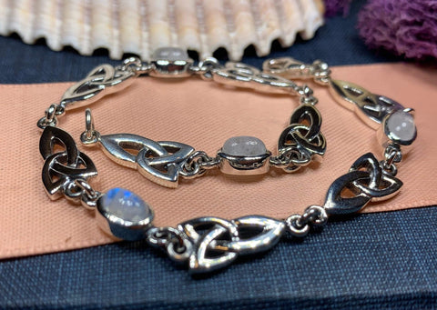 Load image into Gallery viewer, Charlene Moonstone Bracelet