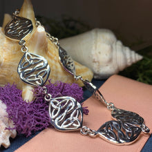 Load image into Gallery viewer, Celtic Heart Bracelet, Celtic Jewelry, Irish Jewelry, Scotland Bracelet, Love Knot Jewelry, Trinity Knot Jewelry, Celtic Knot Bracelet