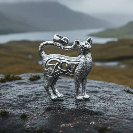 Load image into Gallery viewer, Cat Necklace, Celtic Jewelry, Irish Jewelry, Cat Lover Gift, Cat Mom Gift, Anniversary Gift, Animal Necklace, Nature Necklace