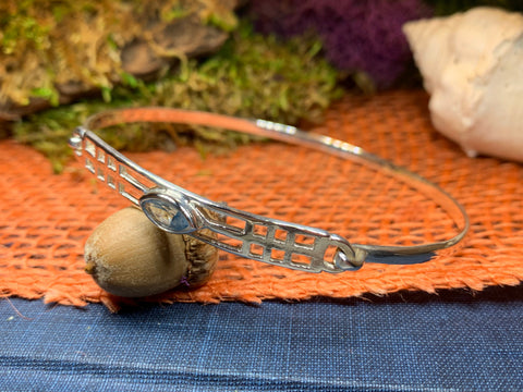 Load image into Gallery viewer, Mackintosh Bracelet, Celtic Jewelry, Scottish Bangle Bracelet, Art Deco Jewelry, Celtic Knot Bracelet, Scotland Gift, Silver Wife Gift