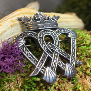 Luckenbooth Brooch, Scotland Brooch, Outlander Jewelry, Scottish Gift, Mom Gift, Wife Gift, Girlfriend Gift, Anniversary Gift, Bride Pin