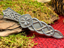 Load image into Gallery viewer, Shamrock Kilt Pin, Irish Jewelry, Ireland Kilt Pin, Friendship Gift, Celtic Kilt Pin, Irish Dancer Gift, Celtic Knot Brooch, Bagpiper Gift