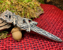 Load image into Gallery viewer, Celtic Raven Kilt Pin, Scottish Jewelry, Irish Kilt Pin, Tartan Pin, Cape Pin, Bagpiper Gift, Scotland Pin, Celtic Shawl Pin, Viking Jewelry