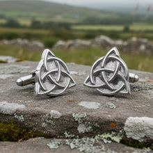 Load image into Gallery viewer, Trinity Knot Cuff Links, Celtic Jewelry, Irish Jewelry, Scotland Jewelry, Celtic Jewelry, Groom Gift, Best Man Gift, Anniversary Gift