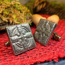 Load image into Gallery viewer, Celtic Cross Cuff Links, Celtic Jewelry, Irish Jewelry, Scotland Jewelry, Celtic Jewelry, Groom Gift, Best Man Gift, Anniversary Gift