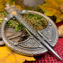 Load image into Gallery viewer, Lion Penannular Brooch, Large Celtic Pin, Scottish Lion Pin, Norse Jewelry, Wiccan Jewelry, Anniversary Gift, Kilt Pin, Pewter Tartan Pin