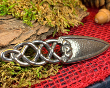 Load image into Gallery viewer, Claddagh Kilt Pin, Irish Jewelry, Ireland Gift, Friendship Gift, Celtic Kilt Pin, Feis Gift, Irish Brooch, Celtic Groom Pin, Bagpiper Gift