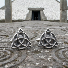 Load image into Gallery viewer, Trinity Knot Cuff Links, Celtic Jewelry, Irish Jewelry, Scotland Jewelry, Celtic Jewelry, Groom Gift, Best Man Gift, Anniversary Gift