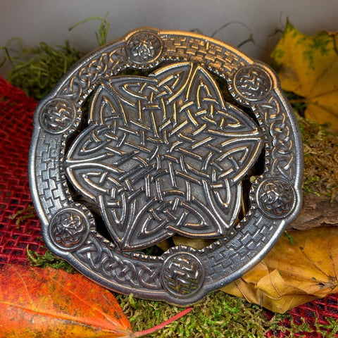 Load image into Gallery viewer, Celtic Knot Brooch, Large Celtic Pin, Viking Jewelry, Norse Jewelry, Wiccan Jewelry, Anniversary Gift, Kilt Pin, Pewter Tartan Pin