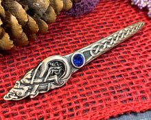 Load image into Gallery viewer, Celtic Dog Kilt Pin, Scottish Jewelry, Irish Kilt Pin, Tartan Pin, Cape Pin, Bagpiper Gift, Scotland Pin, Celtic Shawl Pin, Viking Jewelry