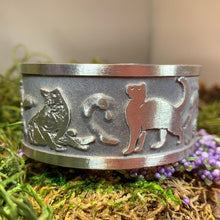 Load image into Gallery viewer, Celtic Cat Bracelet, Celtic Jewelry, Bangle Bracelet, Cat Jewelry, Ireland Jewelry, Wife Gift, Girlfriend Gift, Sister Gift, Cat Mom Gift