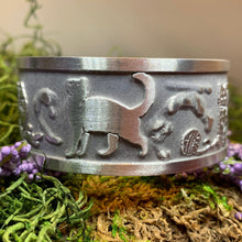 Load image into Gallery viewer, Celtic Cat Bracelet, Celtic Jewelry, Bangle Bracelet, Cat Jewelry, Ireland Jewelry, Wife Gift, Girlfriend Gift, Sister Gift, Cat Mom Gift