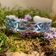 Load image into Gallery viewer, Celtic Knot Bracelet, Celtic Jewelry, Irish Bangle Bracelet, Scotland Jewelry, Ireland Jewelry, Celtic Cuff, Wife Gift, Girlfriend Gift
