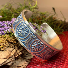 Load image into Gallery viewer, Celtic Knot Bracelet, Celtic Jewelry, Irish Bangle Bracelet, Scotland Jewelry, Ireland Jewelry, Celtic Cuff, Wife Gift, Girlfriend Gift