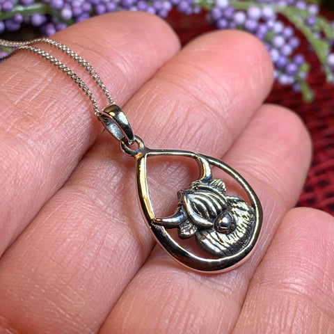Load image into Gallery viewer, Highland Cow Necklace, Scotland Jewelry, Thistle Jewelry, Celtic Jewelry, Scotland Cow, Hairy Coo Gift, Animal Lover, Cow Jewelry, Mom Gift