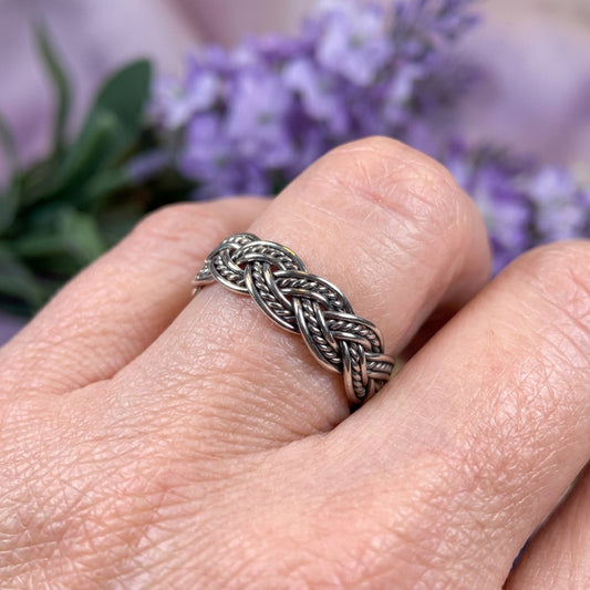 Isolde Celtic Knot Ring — view 3