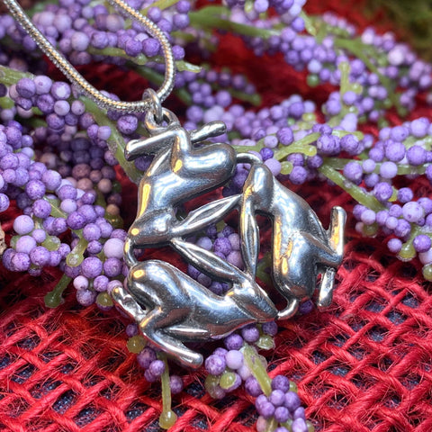 Load image into Gallery viewer, Rabbit Necklace, Triple Hare Necklace, Celtic Jewelry, Animal Jewelry, Nature Necklace, Hare Jewelry, Runner Gift, Mom Gift, Sister Gift