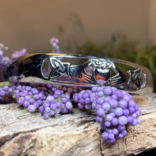 Load image into Gallery viewer, Claddagh Bracelet, Celtic Jewelry, Irish Jewelry, Bridal Jewelry, Heart Jewelry, Girlfriend Gift, Wife Gift, Anniversary Gift, Mom Gift